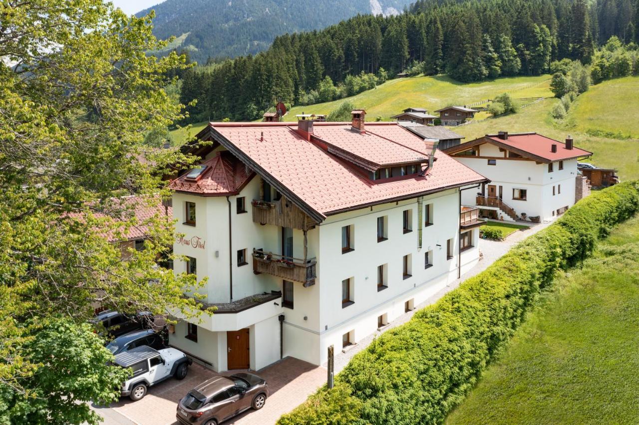 Haus Tirol Hotel Brixen im Thale Esterno foto